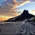 Aconchego E Requinte Na Zona Sul Da Cidade Maravilhosa